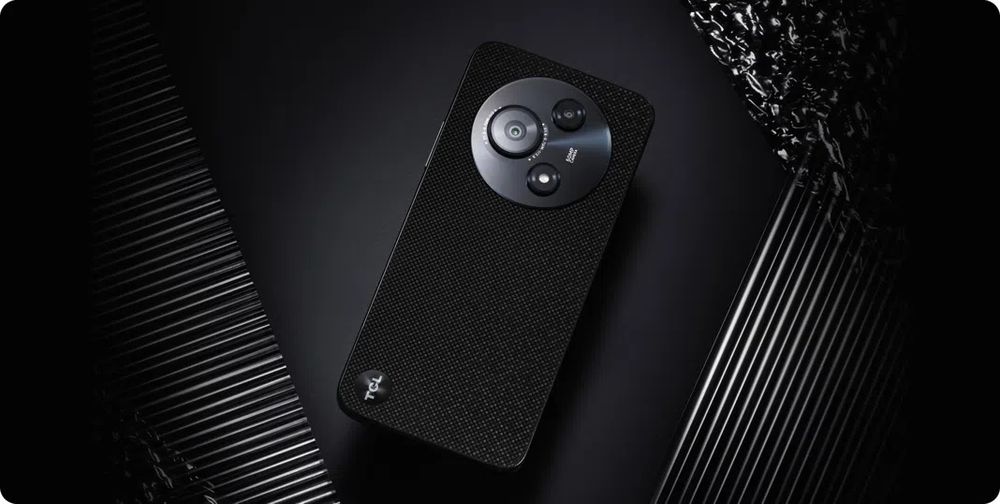TCL 605 12gb RAM novo a prova de água/factura e garantia d 3 anos/capa