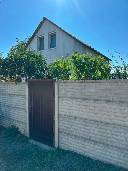 Продам капітальний 2-х поверховий будинок, 10 хв. від м. Індустріальна