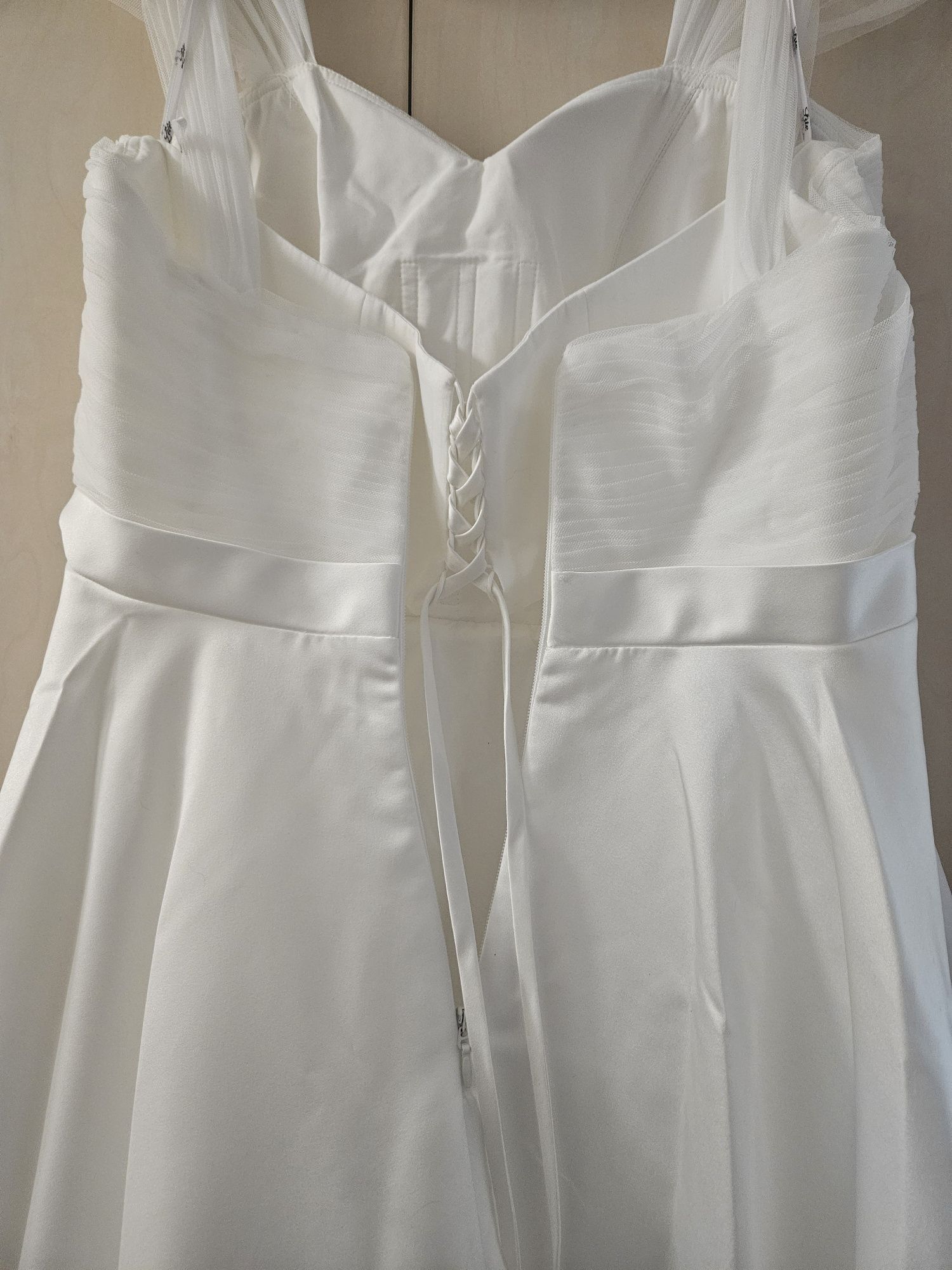 Suknia ślubna Dominiss Wedding Dress Ivory