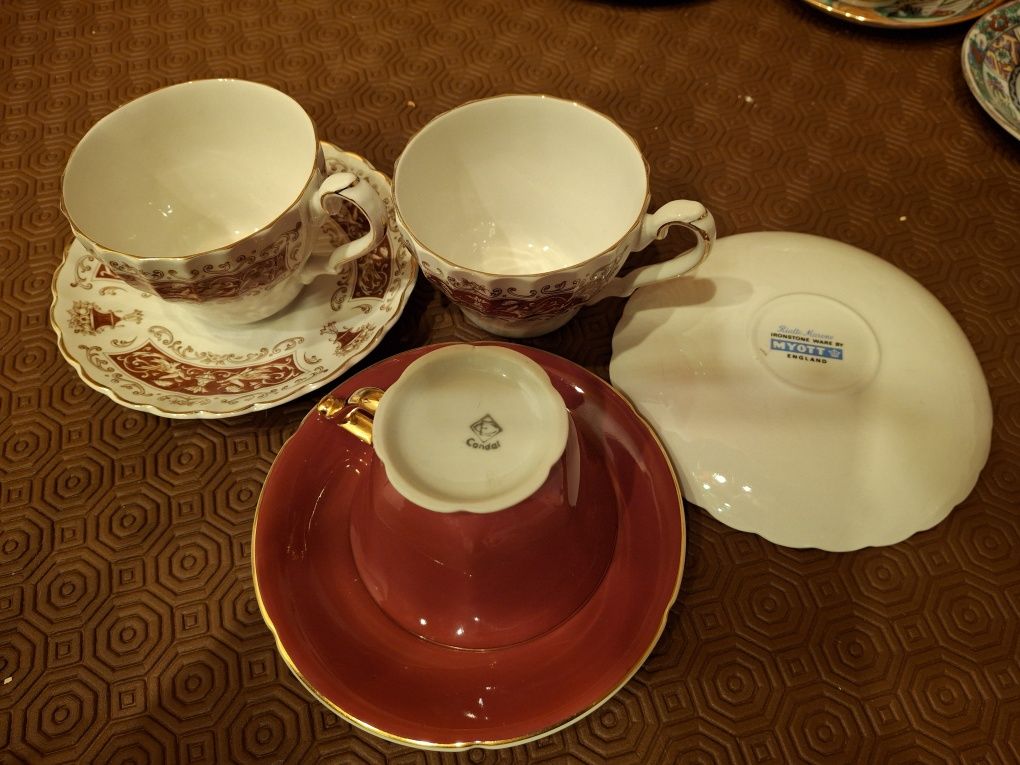 Lote 10 Chávenas porcelana
