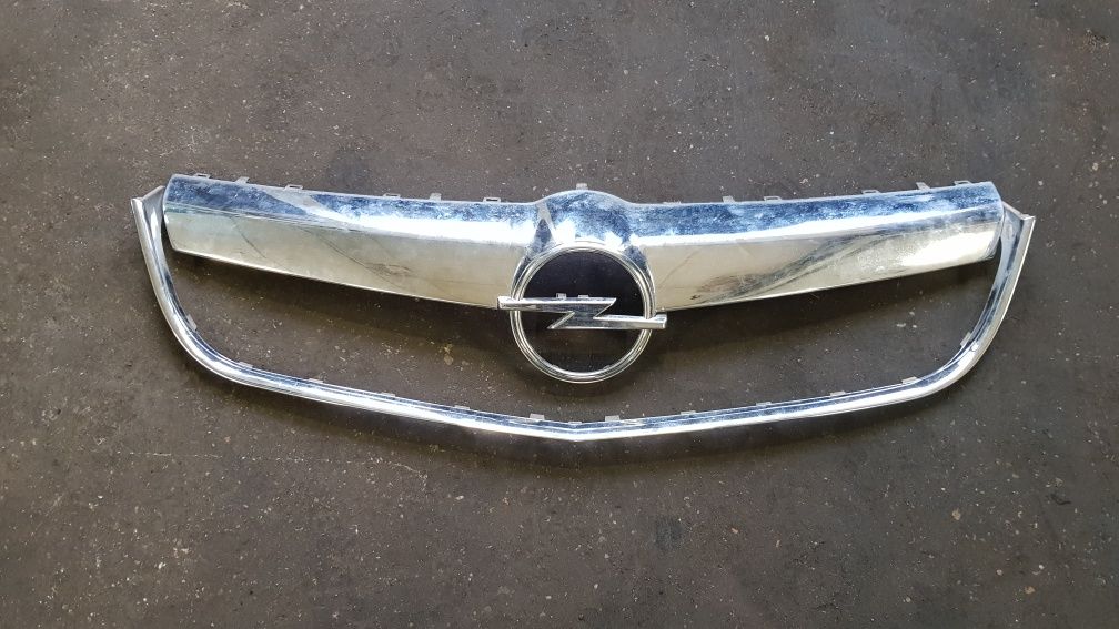 Grill emblemat logo chrom listwa opel vectra c signum po lift europa