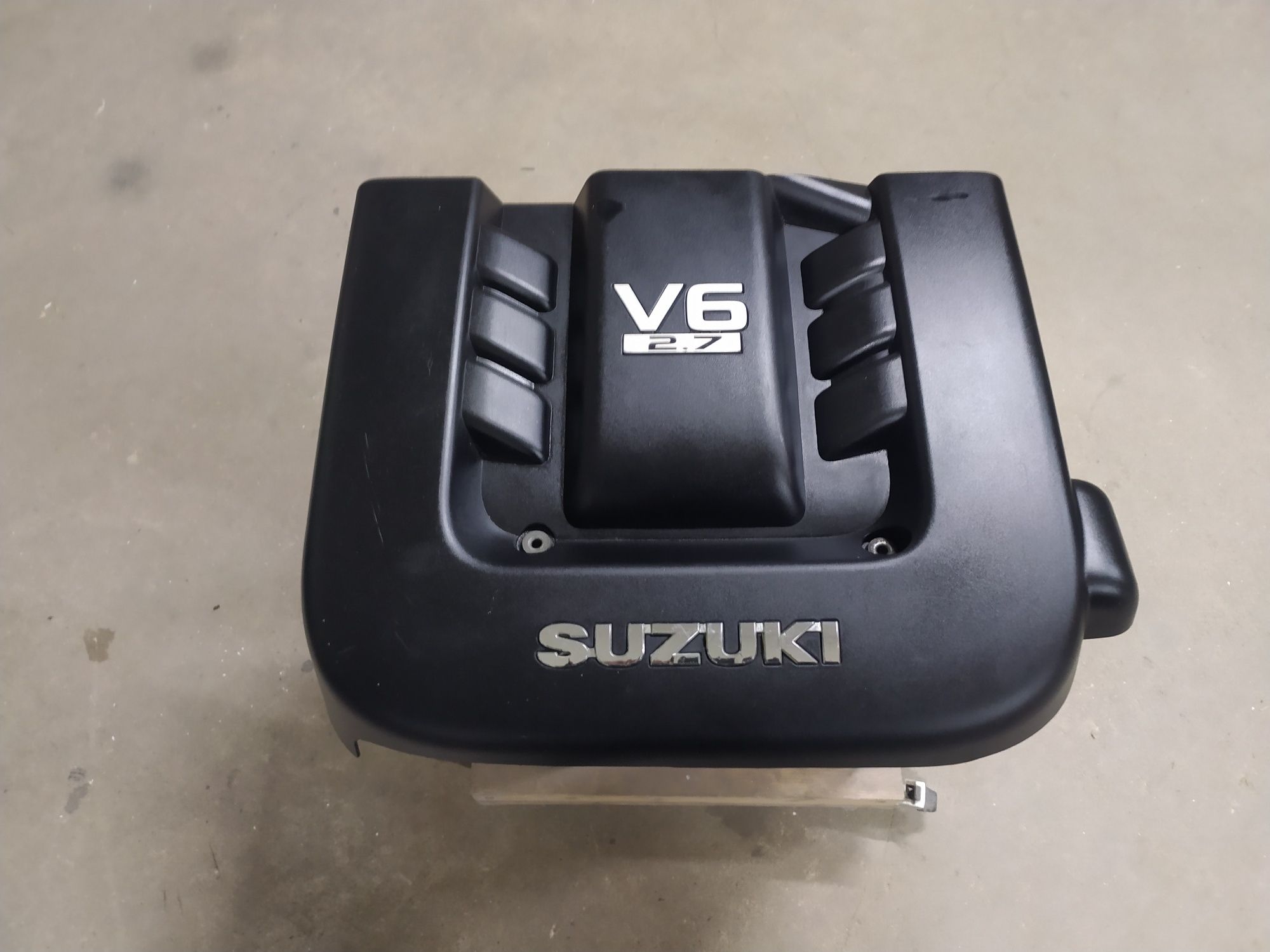Osłona pokrywa silnika Suzuki Grand vitara II v6