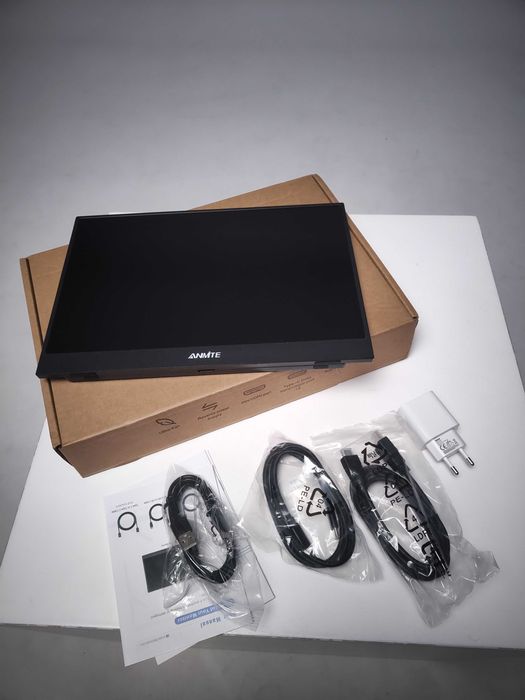 Потративний монітор 14.1 дюймів з динаміками, 1920х1200 IPS, 60 hz