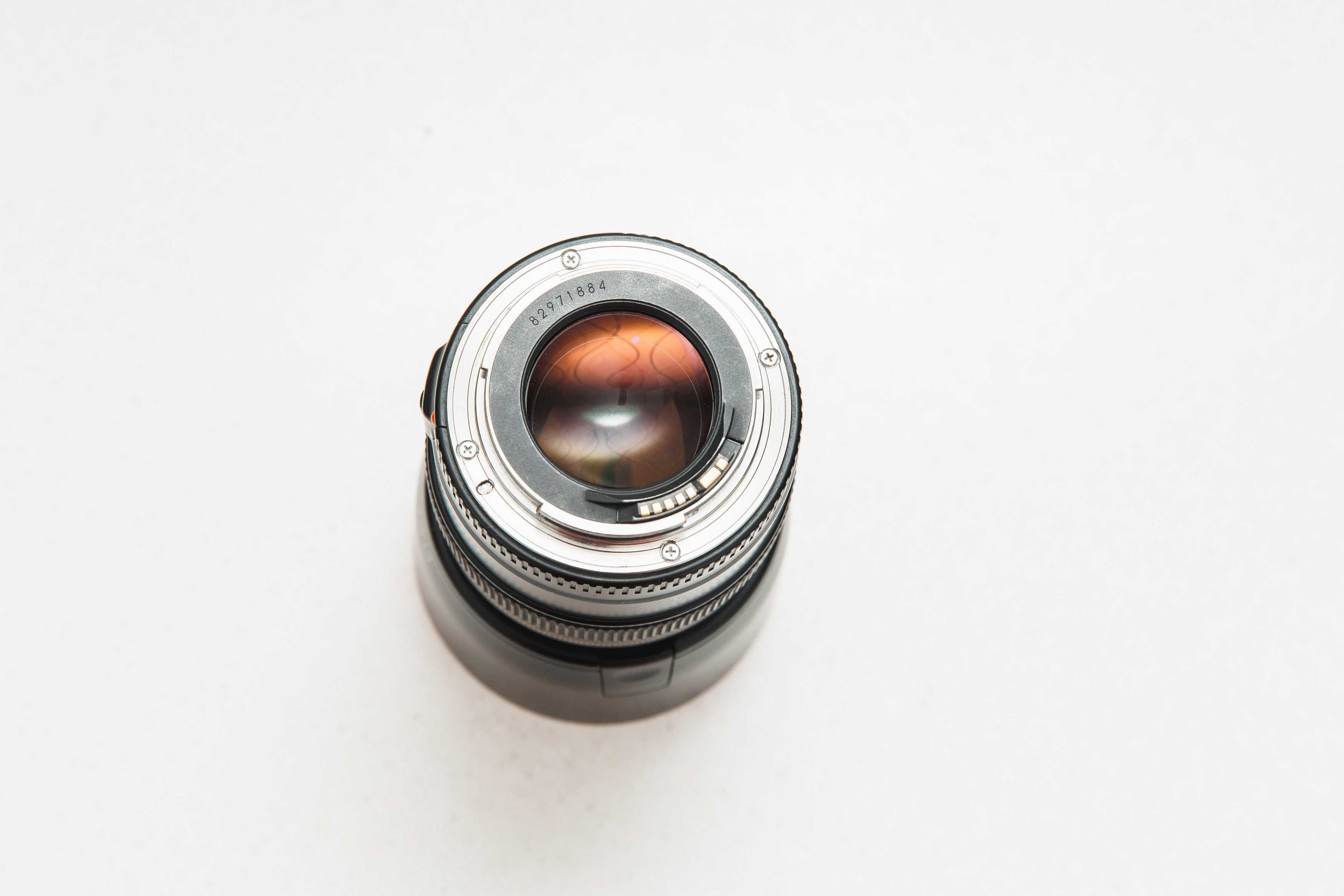 Canon EF 85mm f/1.8 + бленда, полярик и защитный фильтры
