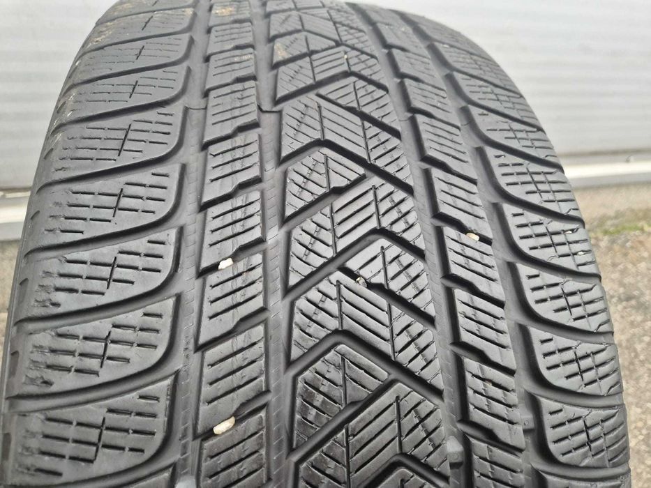 1x Opona Zimowa 275/40/20 Pirelli Scorpion Winter