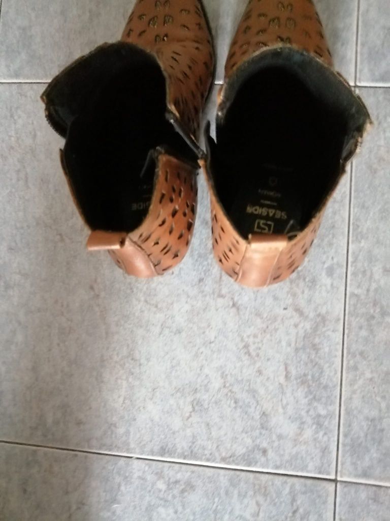 Botins de mulher 39