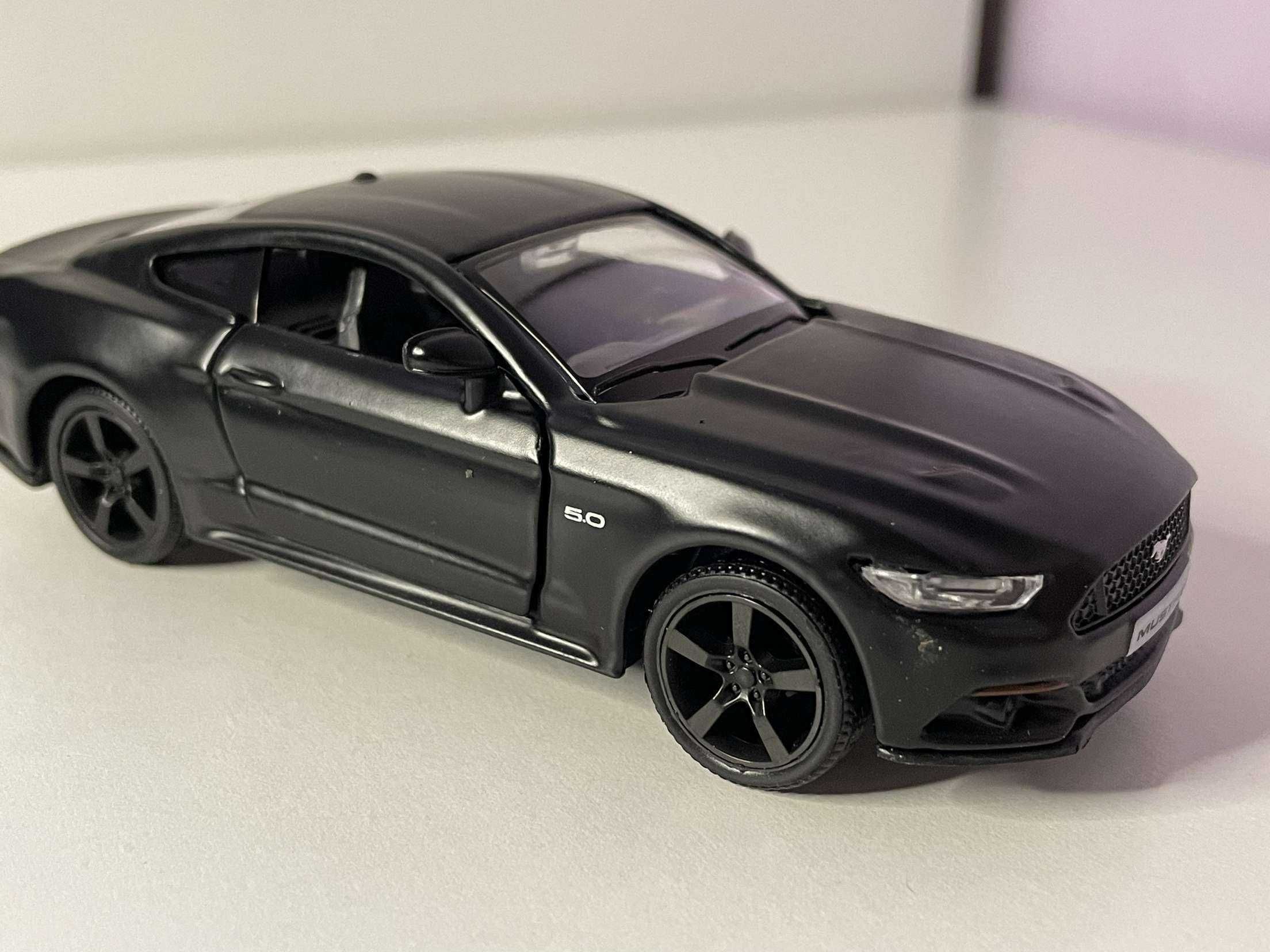 Model Ford Mustang 5.0 V8 1:36 | Kolekcjonerska figurka