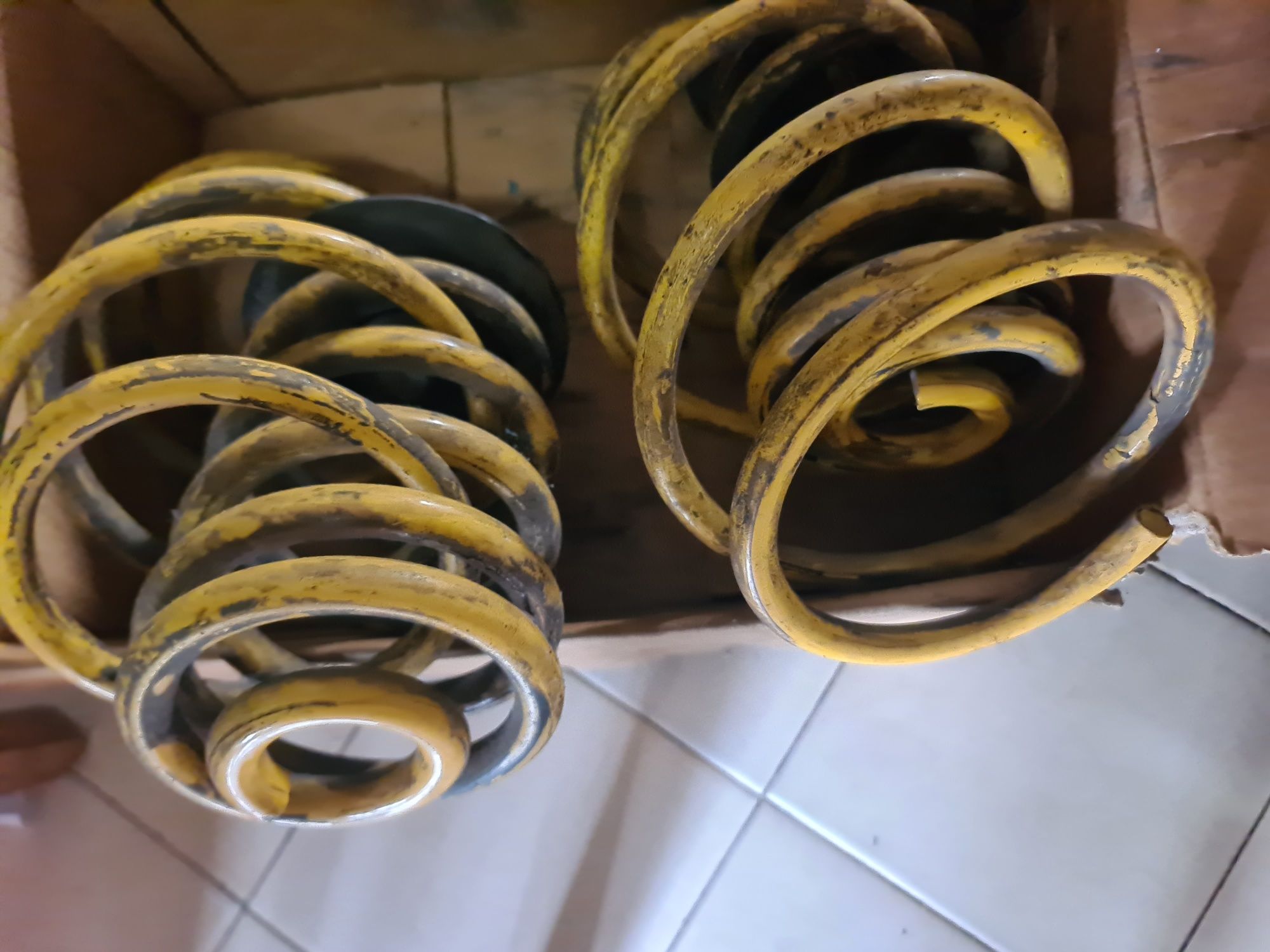 Peças para automóvel