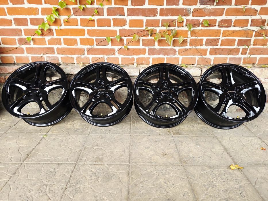 5/114,3 R17 KOREA: Hyundai, Nissan, Mazda, Renault, Mitsubishi, Toyo