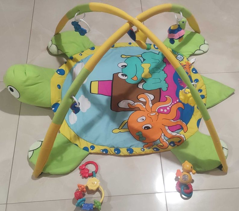 mata edukacyjna z zabawkami, 2 zabawki dodatkowo, 6m+