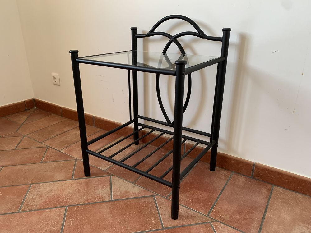 Mesa de cabeceira (Conforama) como novas 39€ cada
