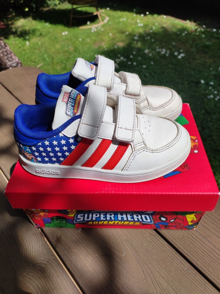 Adidas Superstar Marvel