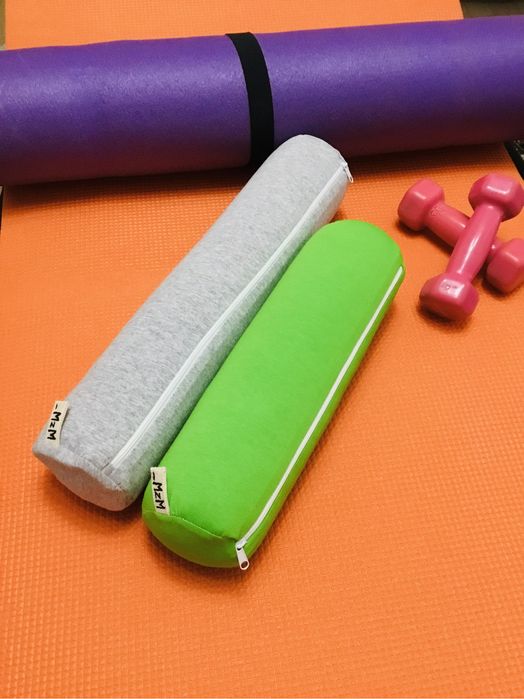 Чудо-Валик лечебный от сутулости для йоги с гречневой для похудения