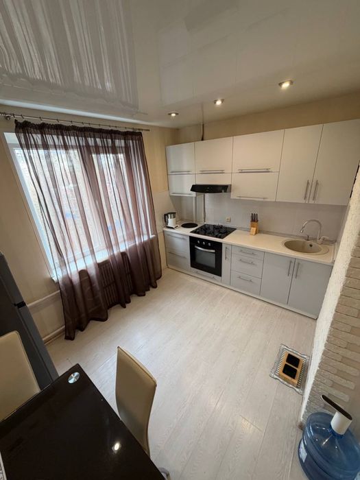 Продам 1к на ж/м Тополь 3