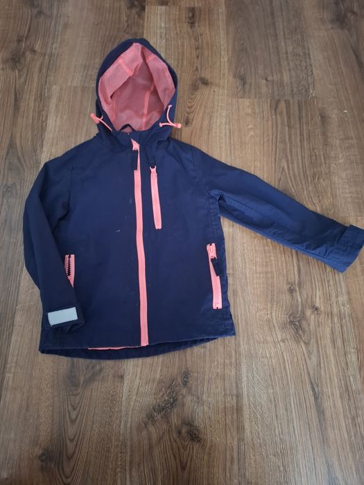 Kurtka lekka dziewczęca 104