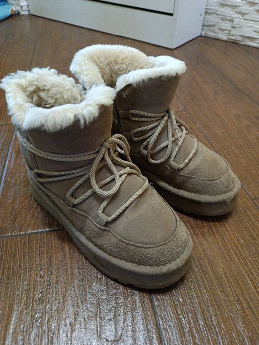 Уггі,чоботи середньої висоти 37р-24см устілка