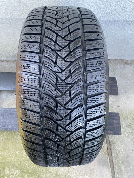 Opona 225/45r17 Dunlop Winter Sport 5