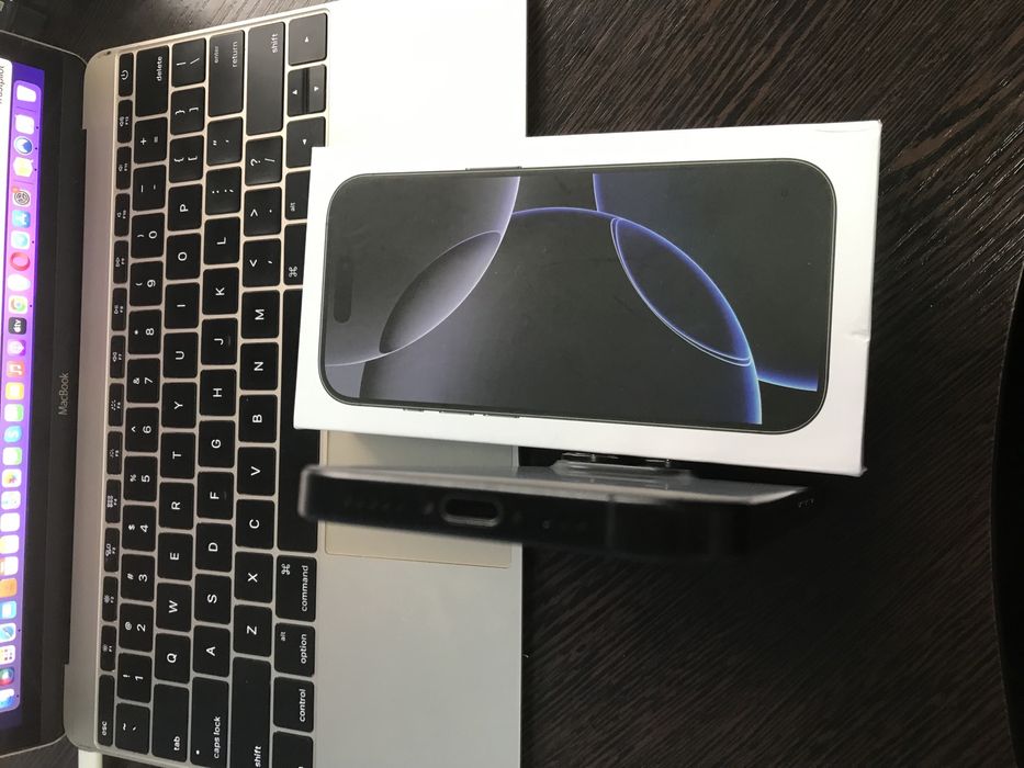 Apple iphone 16 Pro 256Gb Black Titanium Neverlock