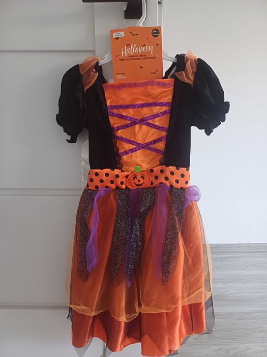 Strój dla dziewczynki ma Halloween