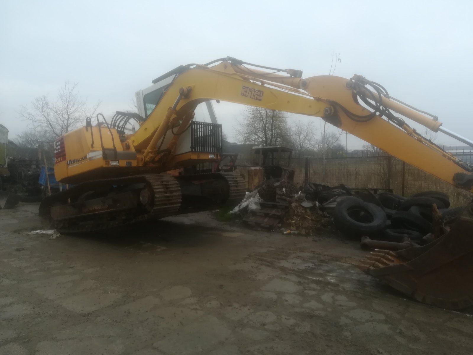 Продається гусеничний екскаватор LIEBHERR R 312