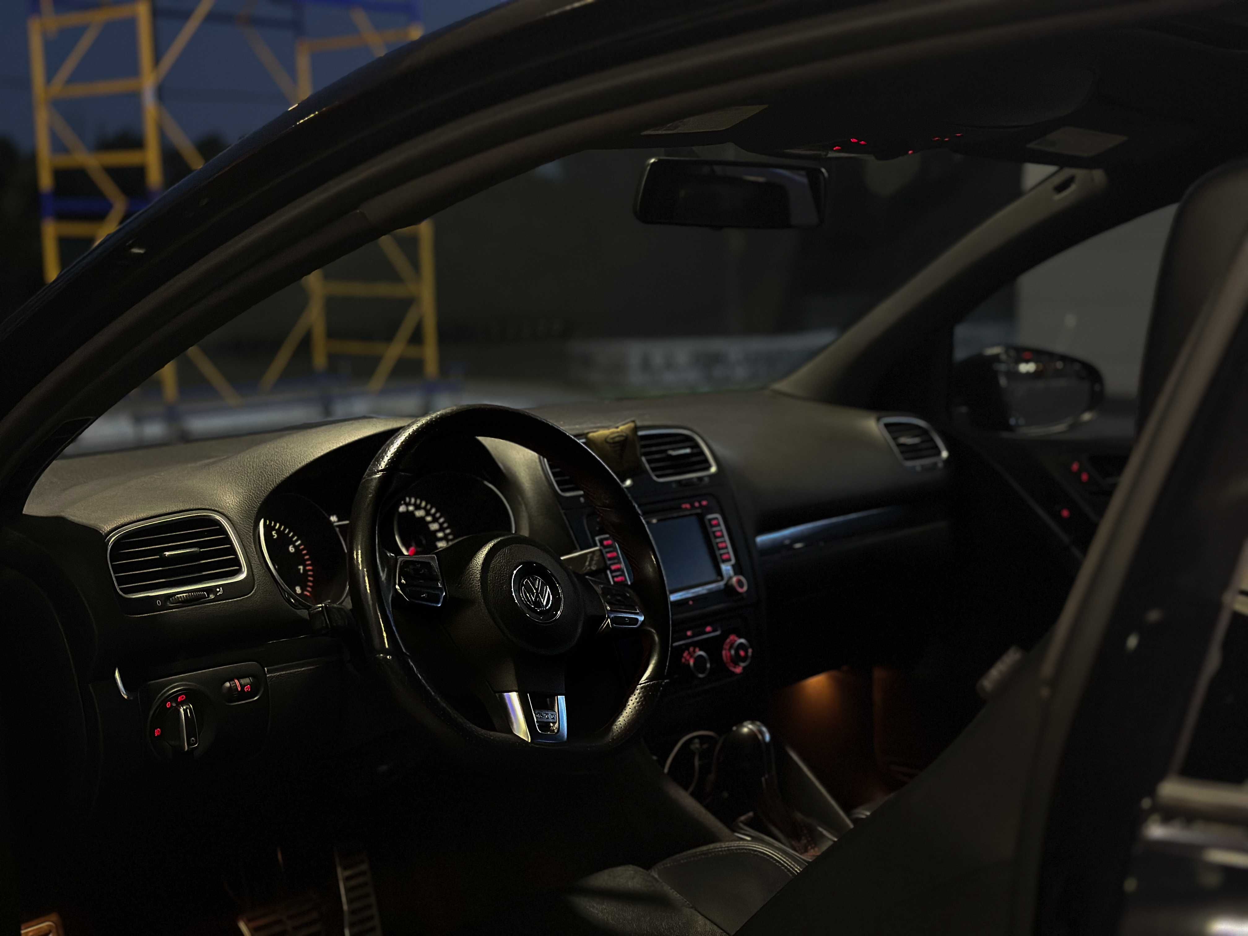 Volkswagen Golf GTI 6