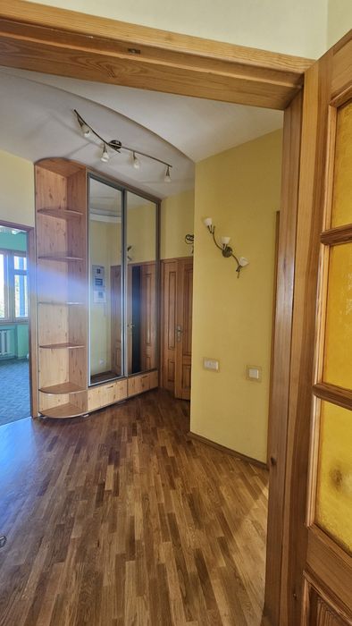 Аренда 3 к. квартири Каразіна 17 Центр