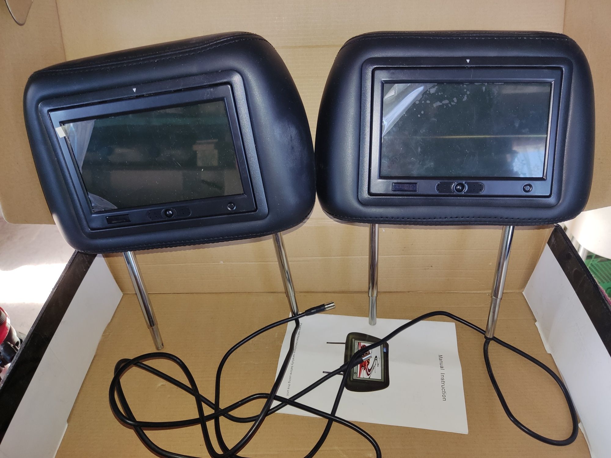 2 monitory zagłówki, nigdy nie używane