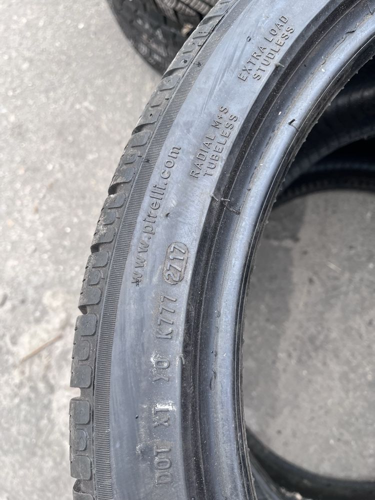 245/40/R20 + 275/35/R20 Pirelli Sotto Zero комплект шин зима