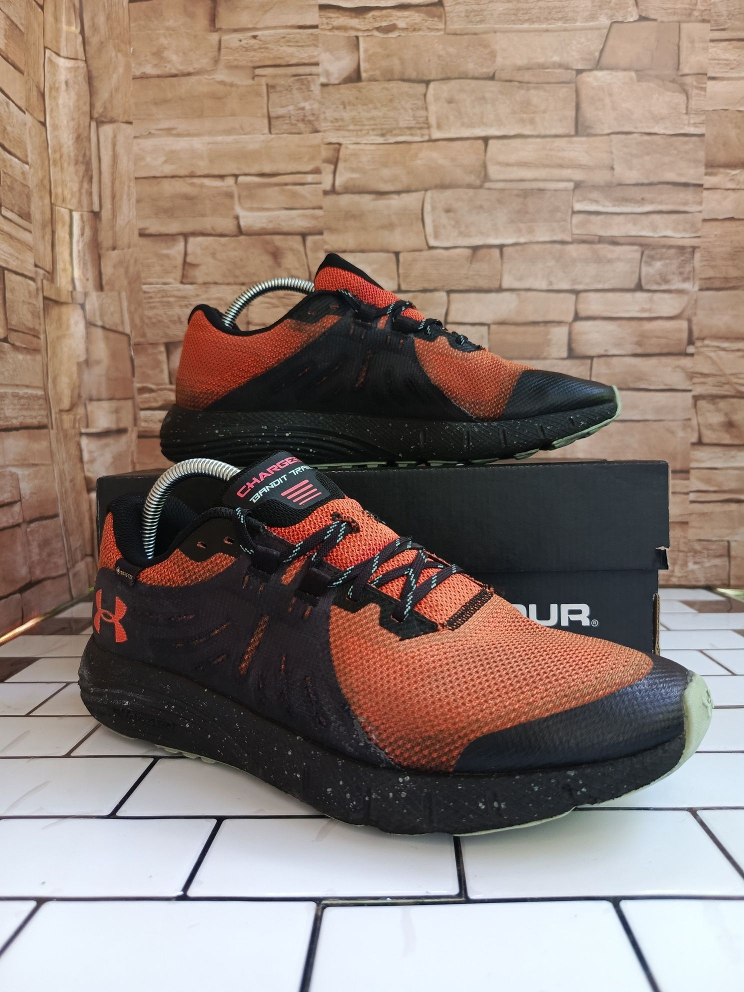Кросівки Under Armour gore-tex (43р 27.5 см)