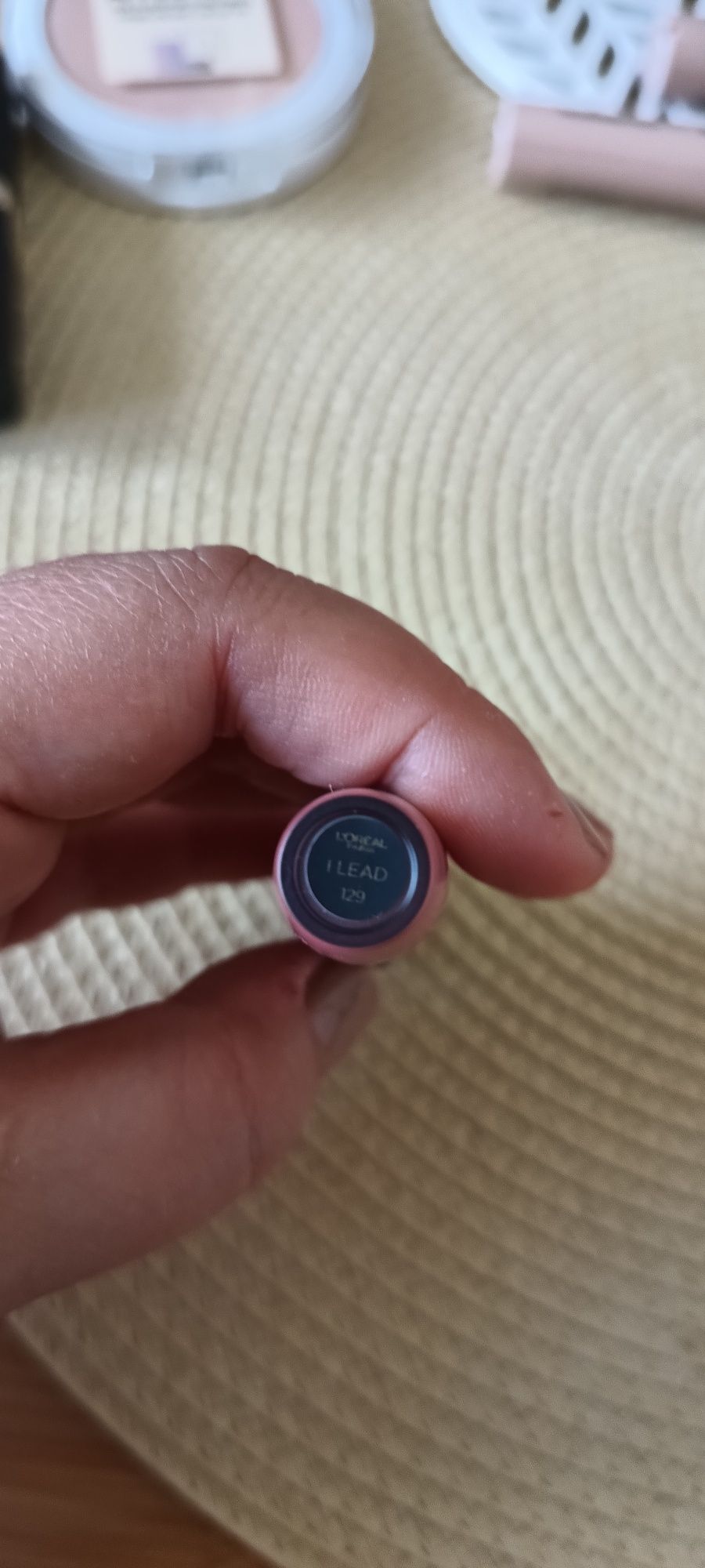L'Oreal błyszczyk