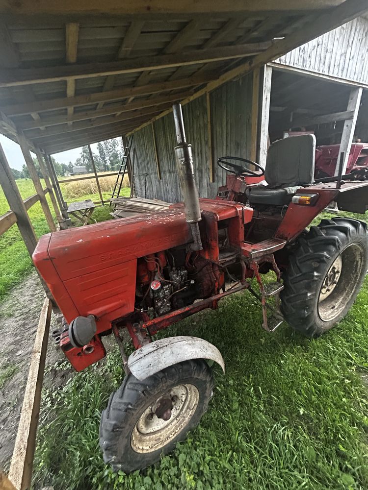 Продам трактор т25