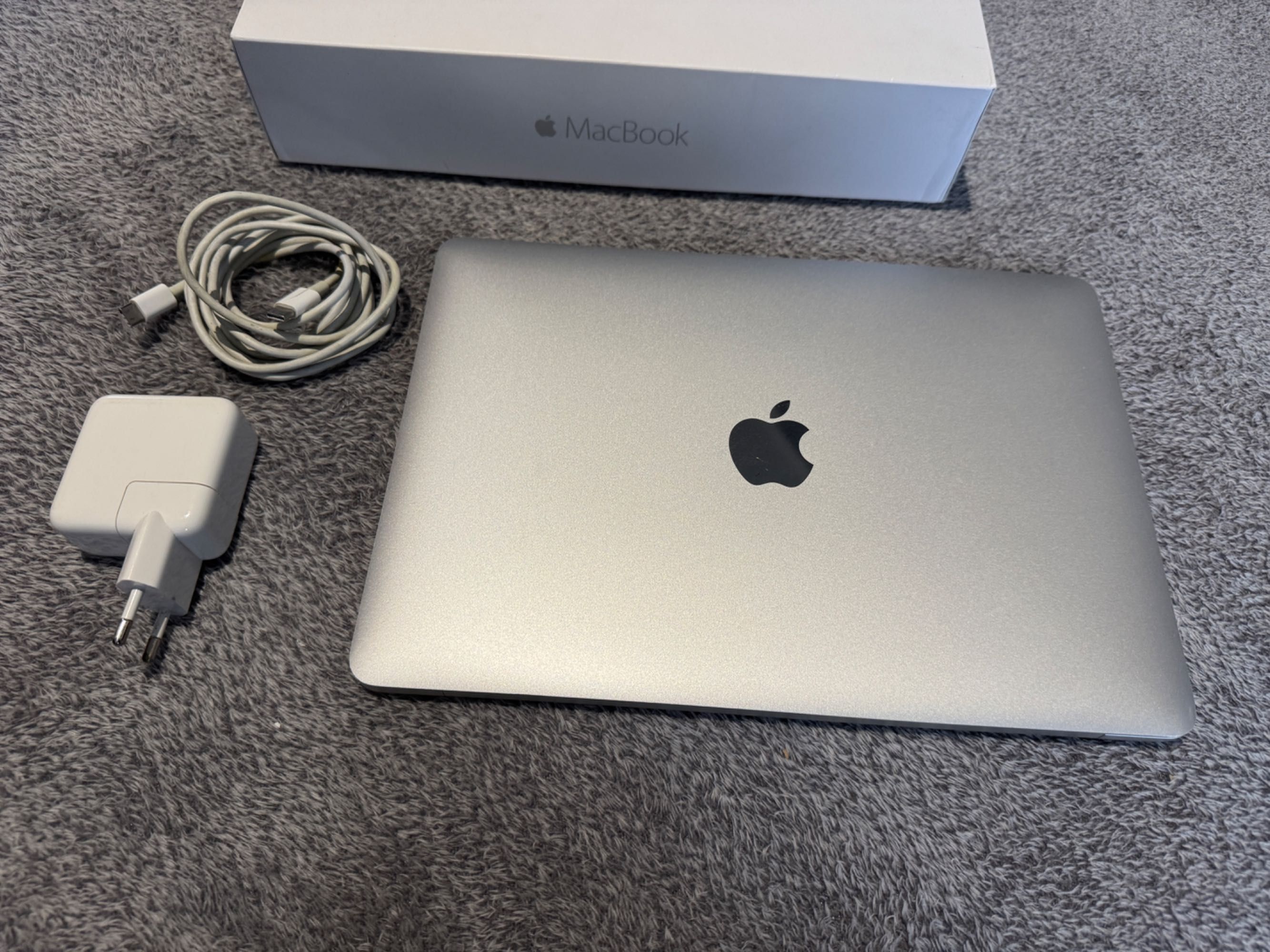 Apple MacBook Retina 5Y71/8GB/512 SSD/MacOS Big Sur - Silver - A1534