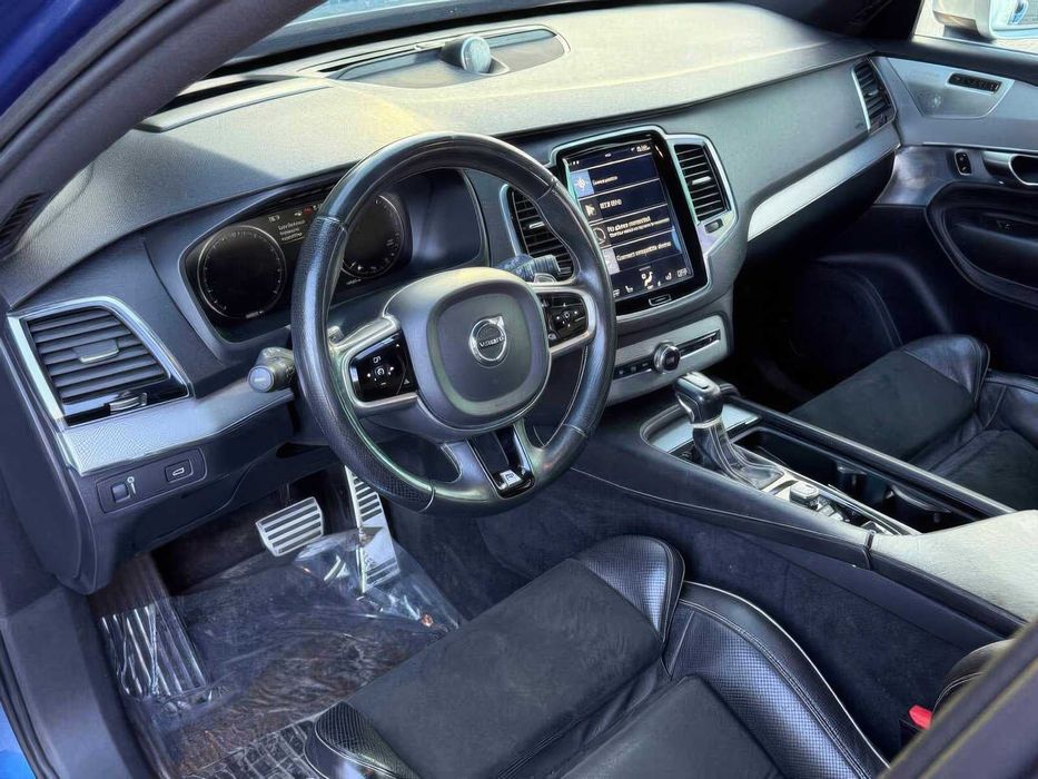 Volvo XC90 T6 R-Design      2017