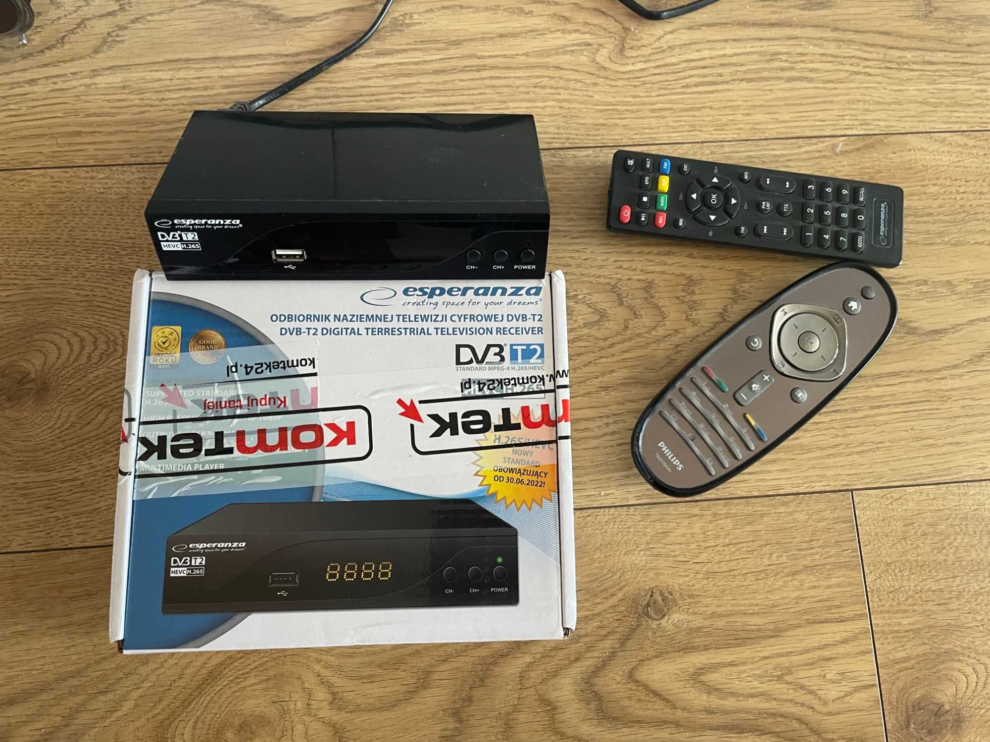 Telewizor Philips LED 40PFL7605 Ambilight Spectra 2 + tuner DVBT2