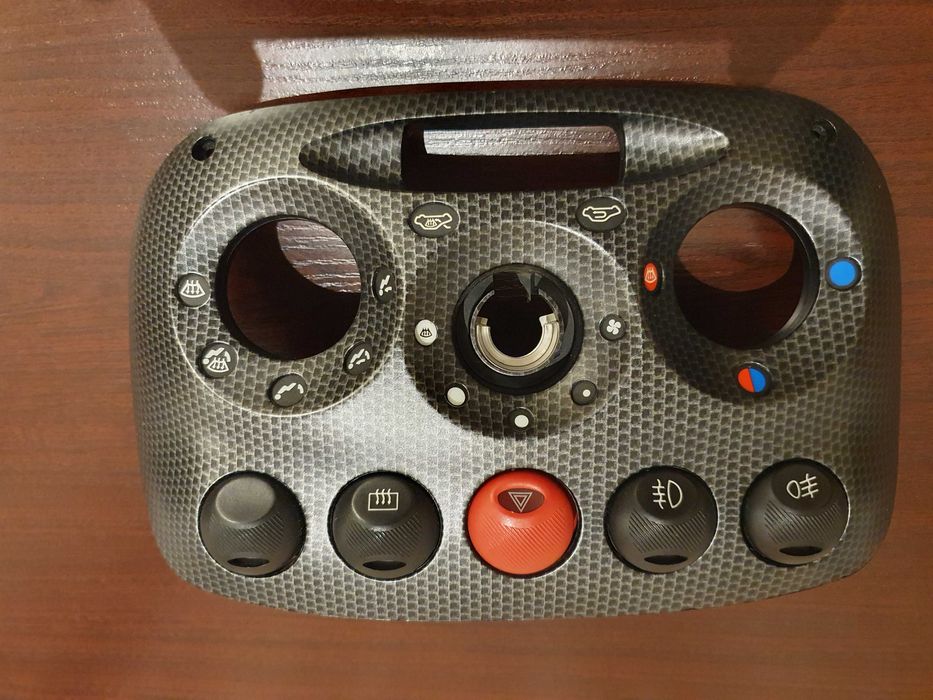 Seicento Sporting/Schumacher panel środkowy . Stan dobry .