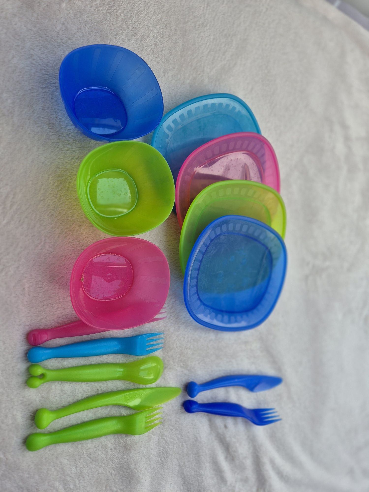 Ikea zestaw naczyń plastikowych