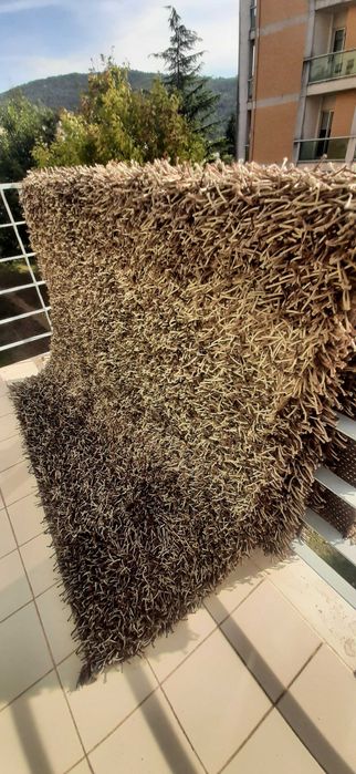 2 tapetes de pelo castanho e bege