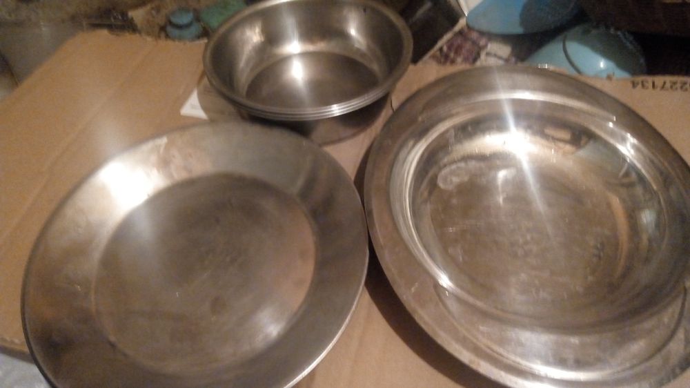 Продам   кастрюли  и  миски