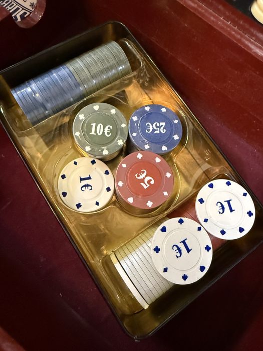 Шахи, шахмати / набір подарунковий для вина / подарунок / винний набір