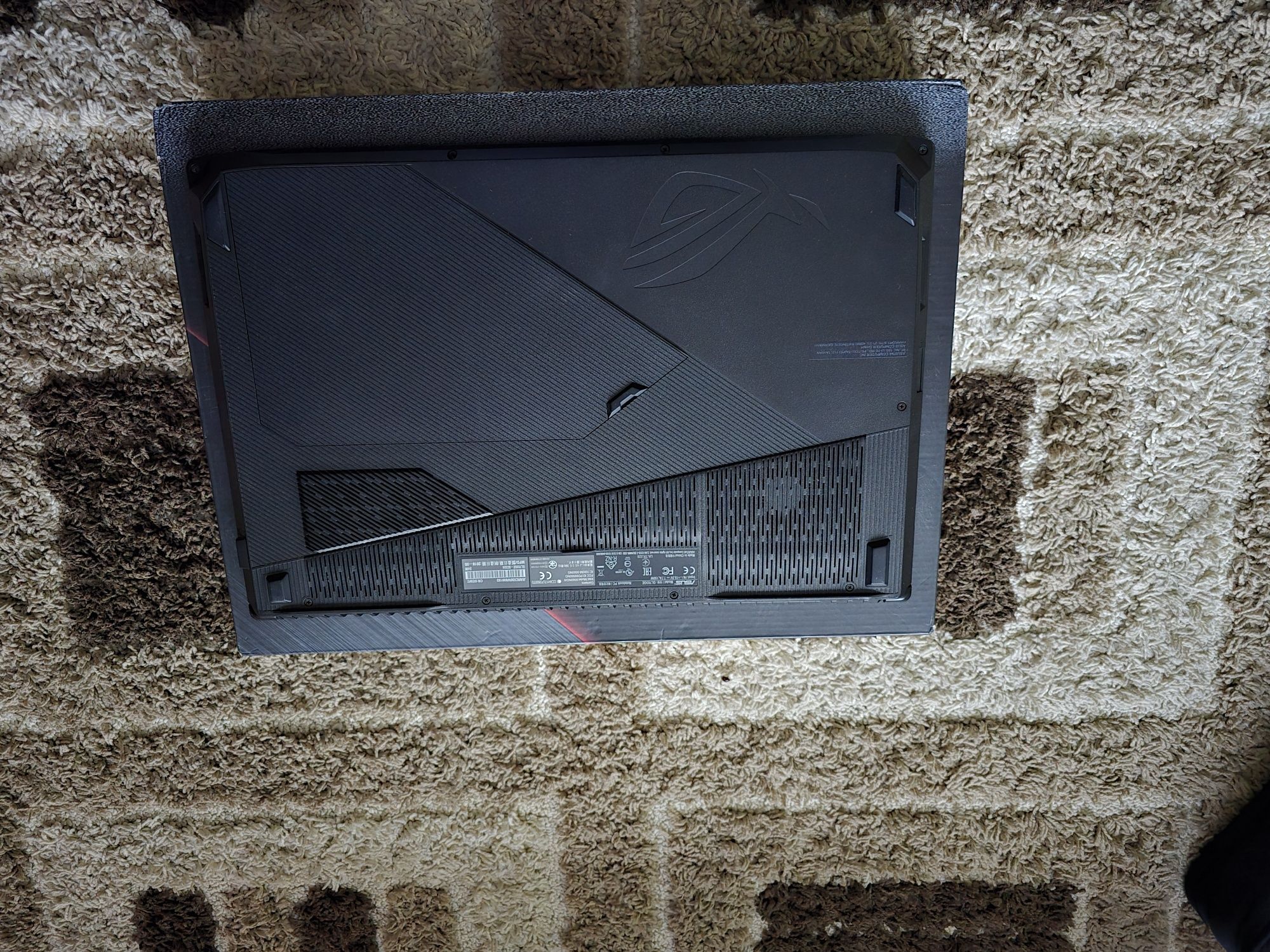 Asus rog strix GL703GE