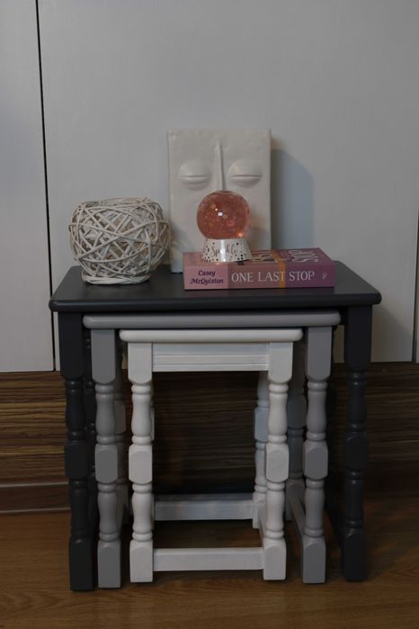 zestaw 3 stolików kawowych w modnych kolorach