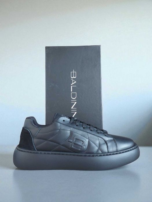 Оригинал. кроссовки 39,40,43,44р. Baldinini Италия