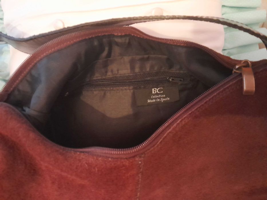 Carteira em pele castanha