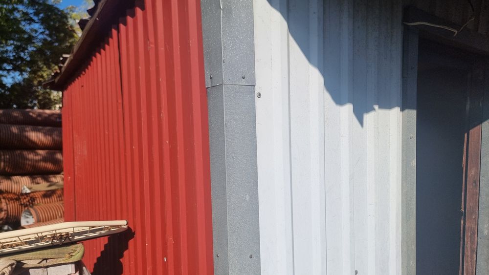 Barak kontener oddam gratis 2 sztuki