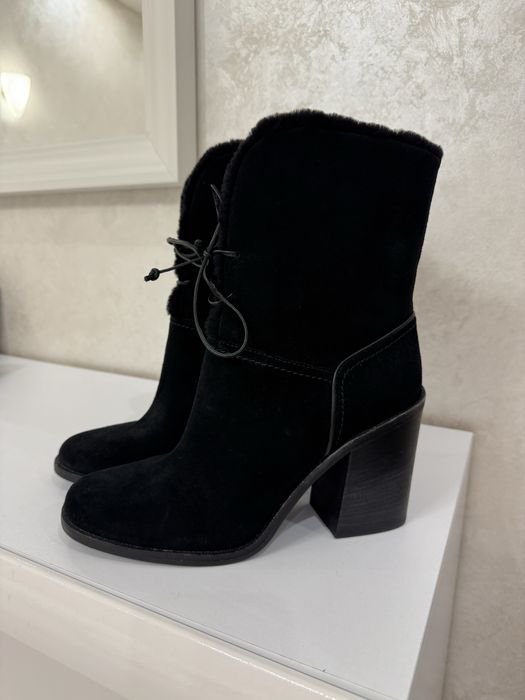 Оригинал ботинки теплі фірма Ugg