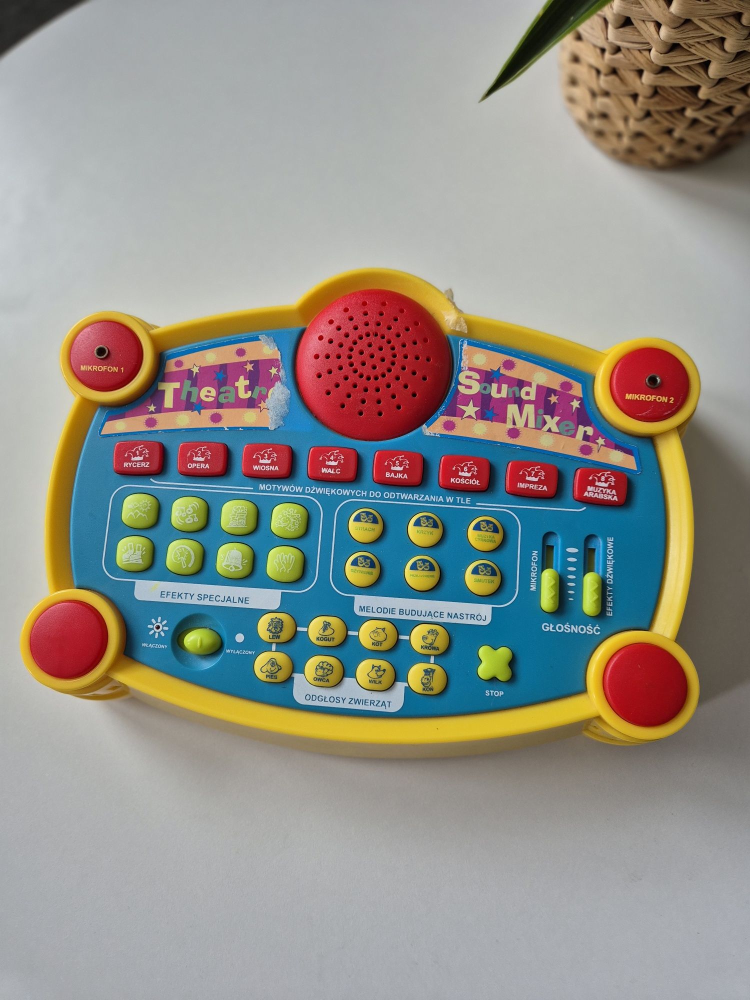 Głośnik z odgłosami i muzyka Theatre Sound Mixer używany