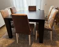 Mesa Extensiva com 6 cadeiras