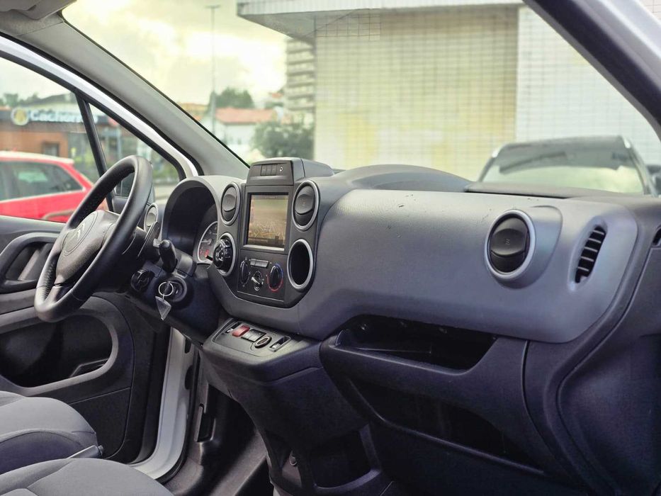 CITROEN BERLINGO LONGA L2 1.6HDI 100CV "3 LUGARES" AUTOMÁTICA