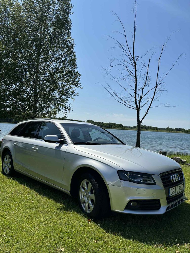Audi A4 B8 2.0 TDI Automat - multitronic 2011 rok