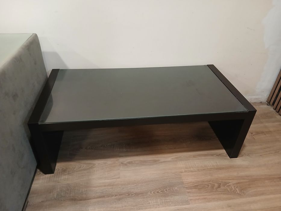 Mesa de centro wengue do Ikea